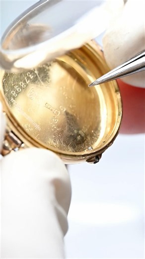 15ct antique manual wind: hinged hunter case + pusher-set crown system. Wild history inside.