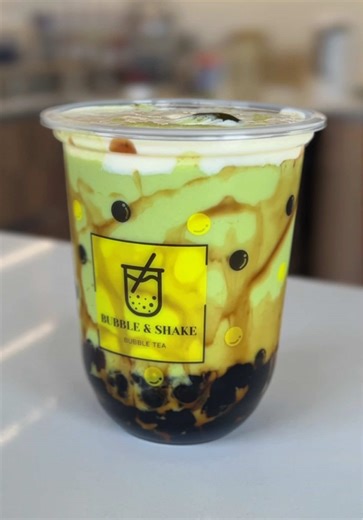 Craving something earthy, smooth, and a little indulgent? 🍃✨ Our matcha drink brings rich green tea tones, creamy textures, and a perfectly balanced finish that feels both calming and refreshing in every sip. 🧋💚 #bubbleandshake #boba #milktea #matcha #bobateashop