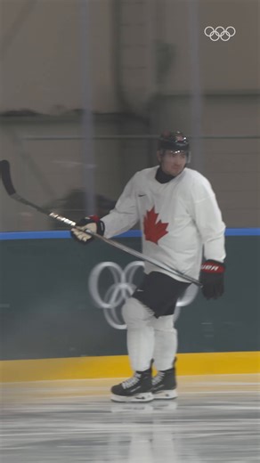 🗣️ "I think we've got to play a team game." Team Canada captain and double Olympic champion Sidney Crosby emphasises the need to play together as a team as Canada look to return to the top spot on the podium at #MilanoCortina2026 🇨🇦 🏒 Check out the full story ➡️: https://oly.ch/3MBed7M | Olympics