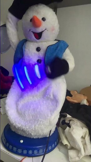 Gemmy 2002 2 Song Snowflake Spinning Snowman Possessed Audio rip