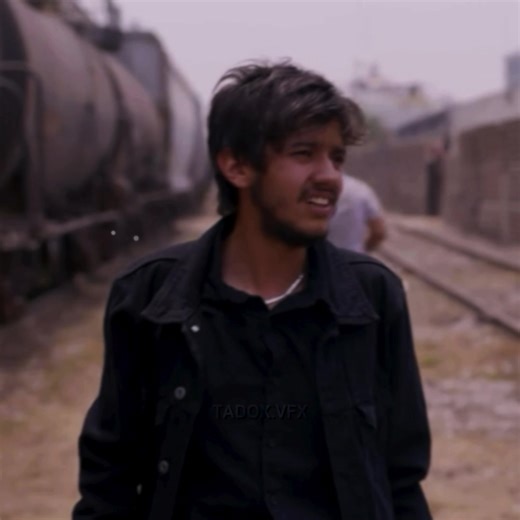 Erick Confronts Manuel Rodriguez in Rosario Tijeras