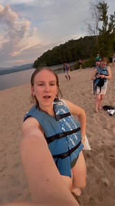 Become a role model next summer with Camp Leaders! 🇺🇸 Spend 9 weeks inspiring children and have the summer of a lifetime! 🏕️ | Camp Leaders