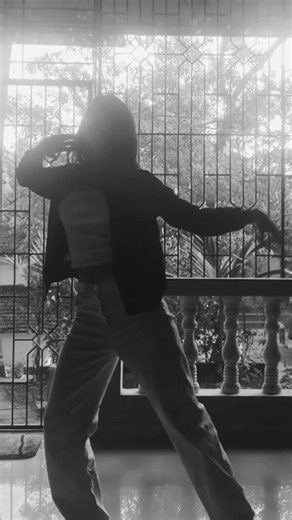 don't be greedy 😉 just a warmup dance #dance #greedy #dancevideo #explore #fyp #foryou #viral #fypシ