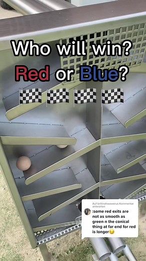 Marble Race: Red vs. Blue - Who Will Win?