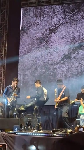 Evan was scolded by Denny Caknan when he got the dance choreography wrong #dcproductions #bellabo...