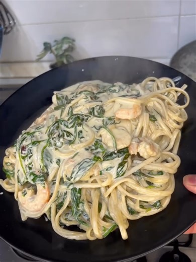 Creamy Shrimp and Spinach Pasta Recipe