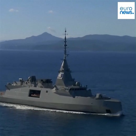 Grecia y Francia envían buques y sistemas antimisiles a Chipre tras el ataque de Irán. El Gobierno activa la Doctrina de Defensa Unificada con Atenas ante la mayor crisis militar en Europa. #Chipre #Iran #Grecia #Defensa | Euronews Español