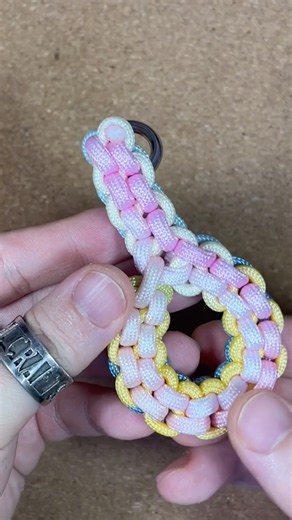 How to make a Chunky Paracord Phone Strap #shorts # #diy #마크라메 #매듭 #handmade #파라코드 #knot
