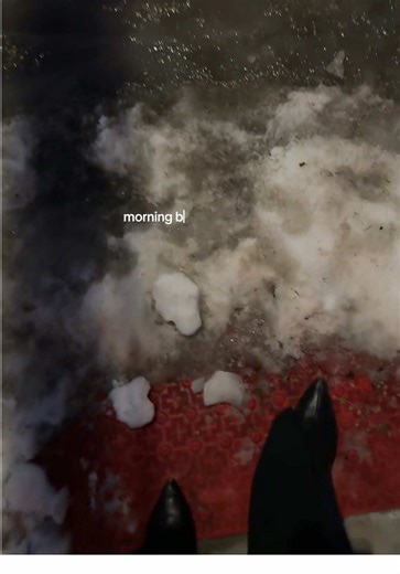 this is starting to feel like a game (difficulty level: hard) #nyc #snow #grwm #morninginmylife #morningbeforetheoffice