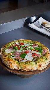 Fig Leaf Pesto Pizza 🍕 Get the Recipe on @gronda. Find the link in the bio. To call something both simple and complex may seem like a paradox. But how else would you describe pizza? If you look at the number of ingredients that go into a dough, you can count them on one hand. Yet, the rich and complex flavor profiles developed through fermentation are exactly what a perfect pizza should offer. Even with toppings, you can choose a simple margherita or get creative with Chef @pizzagabriel_officia