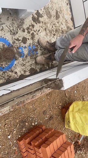 708K views · 5.1K reactions | How To Lay Bricks tricks For Beginners Using a line隣 | Bricklayer | Facebook