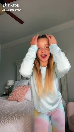 #ad My fave @sugarandjade outfits for working out and hanging with friends! Hit the link in bio for more! 💜 #sugarandjade