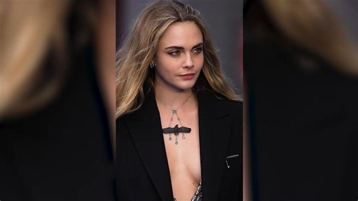 Wenig BH, viel Ausschnitt!: Cara Delevingne begeistert mit transparentem Netzkleid