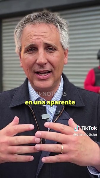 👉 Un casino clandestino funcionaba tras una puerta secreta al interior de un local de venta de cosméticos en Rancagua, hasta que fue descubierto en un operativo municipal realizado en conjunto con Carabineros. 📌 En el lugar se encontraron 92 máquinas de apuestas y más de 10 millones de pesos en efectivo. 📍 El recinto fue clausurado de forma definitiva y el administrador del local, de 38 años, quedó detenido. #CHVNoticias #CHVNacional #CHVPolicial