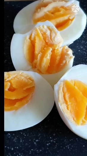 411K views · 4.8K reactions | How To Boil perfect Eggs Every Single Time. #howtoboilanegg #yummyquickrecipes #boilingeggs #eggs | Yummy Quick Recipes | Facebook