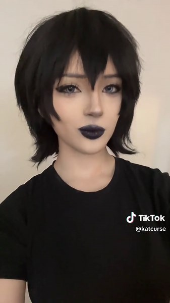 Mavis Cosplay – Touch Grass and Embrace Alt Culture