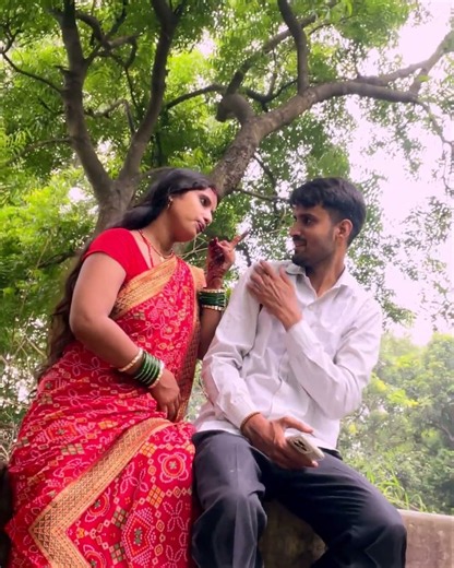 Video | Tabahi Balam | Saurabh Royale | Shilpi Raj | I Want a Red Saree, Darling | Bhojpuri song ...