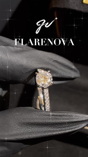 The Classic four-Prong Lab-Grown Diamond Ring That Captivates at First Sight It’s not just the ritual of a proposal, but also the little happiness in daily life. The four -prong design of this lab-grown diamond ring is simple and elegant, suitable for various dressing styles. It perfectly matches the competence at work and the tenderness on dates. The pure sparkle of the lab-grown diamond makes you glow with sophistication every time you move. #ring#diamond#engagementring #engagement #ring