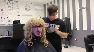 308K views · 6.4K reactions | La famiglia di Carolina dal Barbiere. Barber Shop - Via allocca 2 (Somma Vesuviana) tel.344 298 9782 VUOI PUBBLICIZZARE LA TUA ATTIVITÀ ? CHIAMA AL NUMERO 3312843199 RISPONDERÀ KEKKO CARUSO | Carmine Migliaccio | Facebook