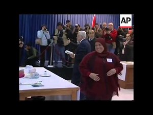 Palestinian leader casts ballot, comments