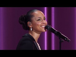 Alicia Keys - If I Ain't Got You (Apple Music Live Holiday Masquerade Ball)