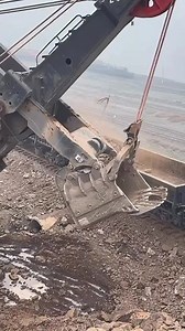 WK10 Rope Shovel in Action 🚜⛏ Real Open-Pit Mining Power** The WK10 rope shovel is one of the most recognizable machines in large open-pit mines. Heavy rock, extreme loads and continuous operation — this is where the WK10 shows its strength. Key features: • Massive mining bucket • Rope-operated boom & stick • Designed for hard-rock excavation • Works with rail or truck loading • High productivity in deep pits and quarries. #WK10 #ropeshovel #mining #openpit #heavymachinery #excavator #drilling 
