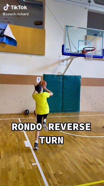 REVERSE STYLE 🥶💦🏀 #rojanrondo #rondo #nba #basketball #skillscoach #skill #trainer #basketballtrainers #coach ✅