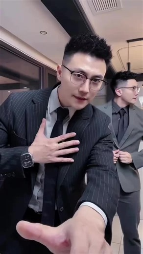 #mylove #周末愉快 #跳舞帅哥 #别让爱凋落 #经典音乐 #热门音乐 #dance #mandarinsong #foryou #v777 #fypシ