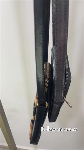 #bolsosencuero #animalprint #marroquineria #sandalias #calzadocolombiano #moda