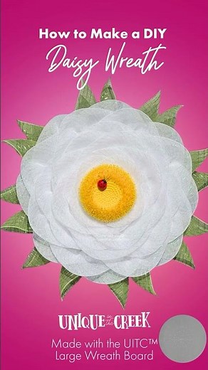 How to Make a DIY Daisy Wreath