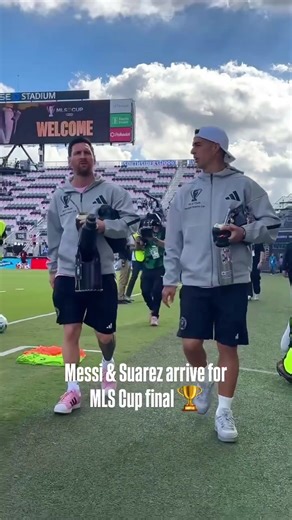 Two legends arrive at the MLS Cup Final 👀🐐 (via @mls)