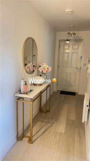 A little look at the rest of the flat ✨ Modern, clean and located in a secure gated development just: 📍 5 mins from Five Ways 📍 12–15 mins walk to New Street Looking for a tidy female housemate to join this calm, stylish home 🏡 DM me if you’re interested 💌