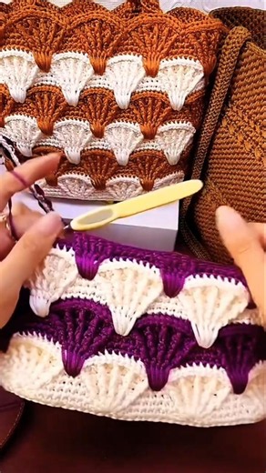 🧶 Beautiful Crochet Shell Stitch Handbag Tutorial #crochet #shortsfeed #shorts ‪@MrBeast‬