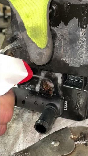2004 Nissan Frontier evap canister leak test p0442