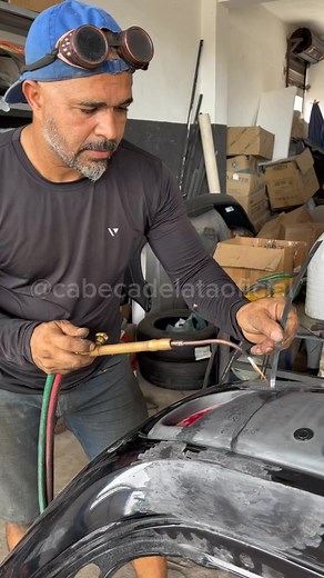 137K views · 4K reactions | Eu te ensino para você fazer do jeito certo em casa‼️朗⚒️ #entretenimento #oficina #funilaria #soldador #Parachoques | Julio Cabeça de Lata | Facebook