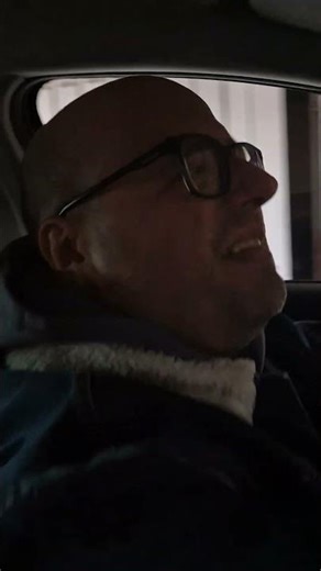 No le dejan a uno aparcar tranquilo