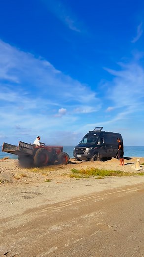 1.7K views · 433 reactions | Ooops, I did it again 﫣藍 | Track Tech Tales | Facebook