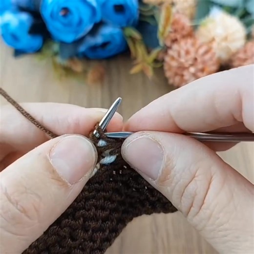 61K views · 447 reactions | An extraordinary knitting pattern with two wonderfully harmonious colors  tutorial video #knitting #crochet Hülya | El Sanatları ve Hobi | Facebook