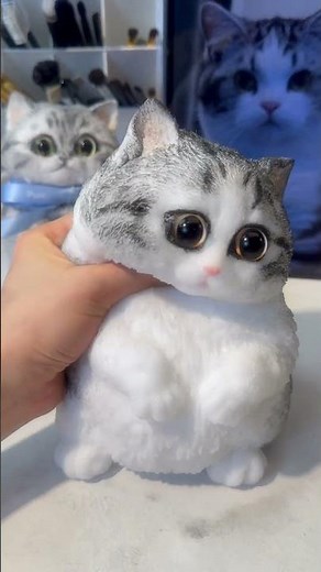 This Chubby Tabby Cat Squishy Is So Soft and Adorable! 😍