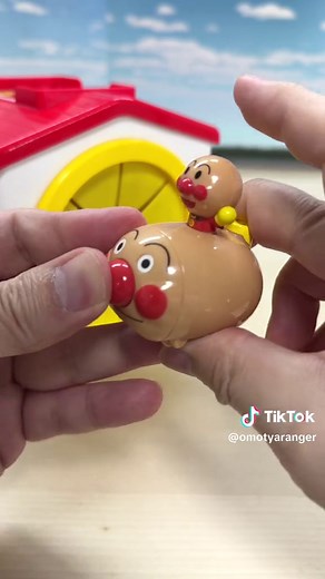 アンパンマン てさぐりボックスから 小さなSLマン, スイッチのおもちゃをたくさん取り出すよ! Anpanman takes out lots of little SL Man and switch toys from his groping box!#おもちゃ #toy #アンパンマン #てさぐりボックス #tiktokcpb #tiktokコミュニティ2024
