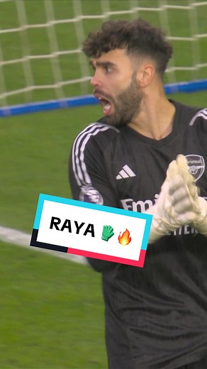 Raya's Spectacular One-Handed Stop | Arsenal Goalkeeper