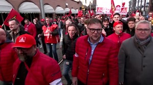 IG Metall lässt die Muskeln spielen