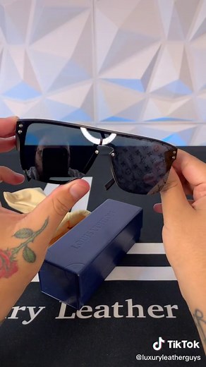 Check out BigT’s latest new @Louis Vuitton Sunglasses pick up! #foryou #foryoupage #louisvuitton #louisvuittonunboxing #unboxing #louisvuittonmens