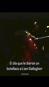 Liam Gallagher estuvo a nada de saltar del escenario y buscar al responsable, o eso parecía | Lacarteleramx