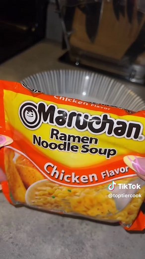 Delicious Garlic Butter Shrimp Ramen Recipe