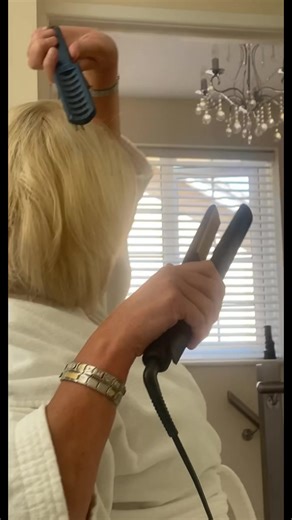 Alright mum 😳😂 #fypシ #mum #mumsoftiktok #hair #hairbrush #hairbrushhacks #foryou #funny