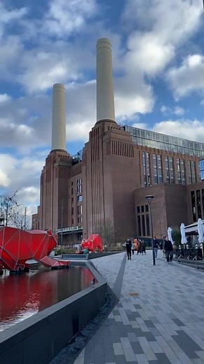 Bottomless pizza at Street Pizza Battersea.... that's lunch sorted !! | Gordon Ramsay