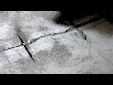 Slefuire sapa, reparatie fisuri in sapa, impregnare cu rasina si turnare sapa autonivelanta Mapei.