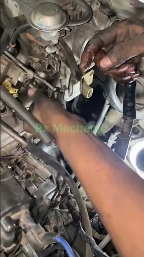 Fuel pump banjo bolt feeding