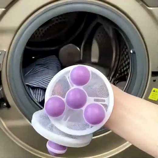 Never Pick Lint Off Clothes Again! 🙅♀️ #LaundryHacks #PetHair #Cleaning